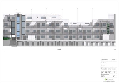 Fasadetegning (opprikk) av en fleretasjes bygning med detaljer om vinduer, balkonger og fasadebehandling.