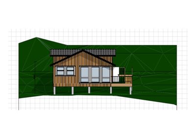 Fasadetegning av en hytte sett fra fronten, med visuell fremstilling av fasadeteknikk og terreng.