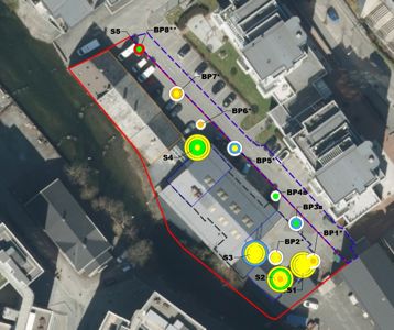 Situasjonsplan med overlagte markeringer for soner (S1-S5) og byggepunkter (BP1-BP8) på en tomt sett fra luften.