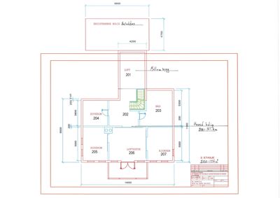 Etasjeplan for 2. etasje som viser romfordeling (soverom, kjøkken, bad, loft), trapp og dimensjoner.