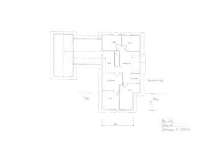 Etasjeplan (Plan 2.etg) som viser romfordeling, vegger og dører for et hus.