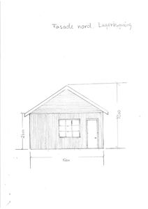 En håndtegnet fasadetegning av en bygning sett fra nord, med angitte mål.