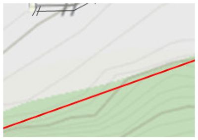 Kartutsnitt som viser terrengform (konturlinjer) og en markert grense eller vei (rød linje).
