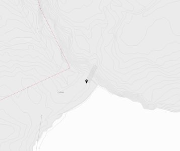 Kart med topografiske kurver som viser terrengform, en markert bygning (Ortuflet) og en rød strek.