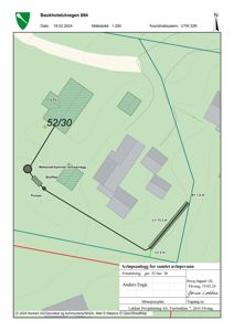 Situasjonsplan som viser tomtens beliggenhet, avløpsanlegg (pumpe, biofilter, mekanisk/kjemisk renseanlegg) og tilknytning til eksisterende infrastruktur.