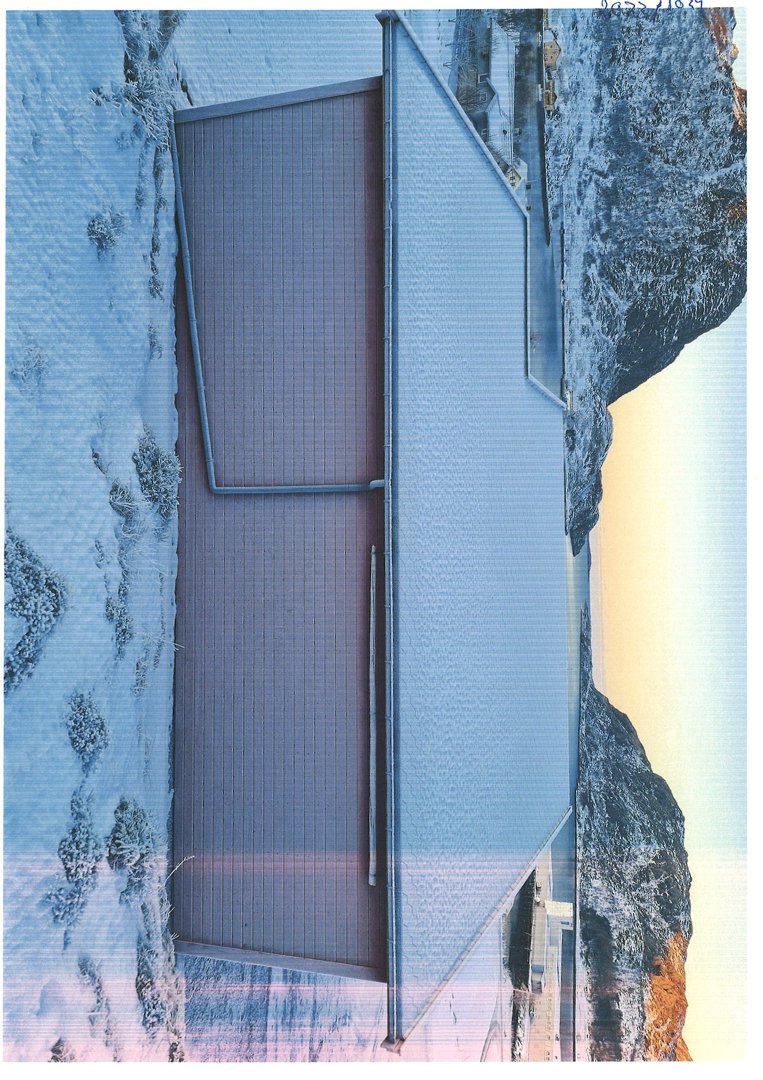 3D-visualisering av en bygning sett fra siden, med snødekke på bakken og en kunstig lyssetting.