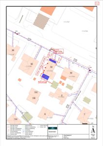 Situasjonsplan som viser tomtens plassering i forhold til nabolaget, bygninger, veier og grenser.