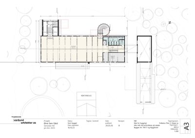 Etasjeplan (2. etasje) som viser romfordeling, veggposisjon og mål for en bygning.