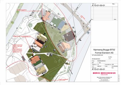 Situasjonsplan som viser tomtens beliggenhet, naboeiendommer, veier og planlagt bebyggelse med fargekodet for ulike byggetrinn.