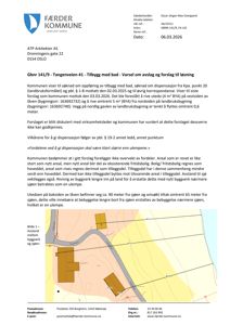 Kart som viser avstand mellom en bygning (gult) og sjøen (blått), med tekstbeskrivelse om avstander og konsekvenser for dispensasjon.