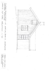 Oppriss (fasadetegning) av en bygning sett fra siden, med tegningens orientering angitt som 'NØR, AVLESTOKK 1:50'.