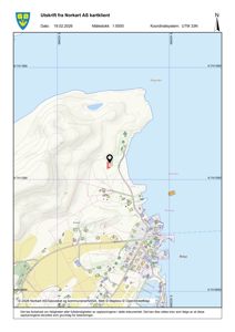 Kartutskrift fra Norkart AS som viser et geografisk område med topografi, infrastruktur og bygningsplasseringer.