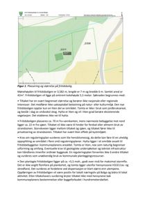 Situasjonsplan som viser plassering av fritidsboligen (2/211) i forhold til nabotomten (2/208), vannkanten og skogen.