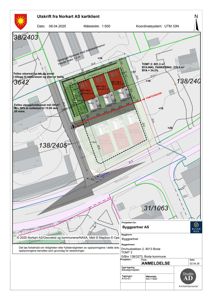 Situasjonsplan som viser tomtens plassering (138/2405) i forhold til nabolag, bygninger, veier og arealbegrensninger.