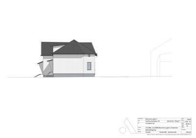 Fasadetegning som viser bygningens utseende sett fra siden, inkludert tak og vinduer.