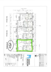 Etasjeplan (1. etasje) for en bolig med romfordeling, mål og arealoppdelinger.