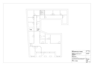 Etasjeplan (Plan U. etasje) som viser romfordeling, dører og trapp i en bygning.