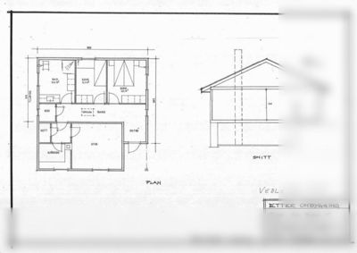 Etasjeplan (plan) og snitt (snitt) av en bygning, med rombetegnelser som 'STUE', 'KJØKKEN', 'SOVE', 'BAD' og mål. Tegningen er merket 'PLAN' og 'SNITT'.