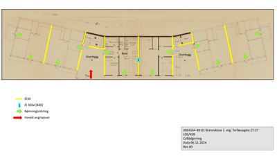 Etasjeplan (1. etg) med overlag av brannsikringstiltak (Ei30, Ei305a, rømningsretninger) og hovedangrepsvei.