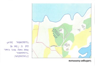 Situasjonsplan som viser eiendommen med bygning, vegger og vann i Lødingen kommune.