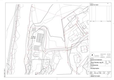Situasjonsplan som viser tomtens grenser, nabotomter, eksisterende bygninger og infrastruktur.