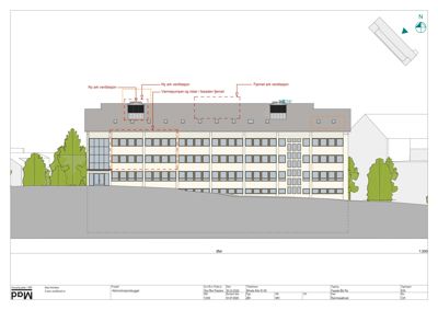 Fasadetegning av et administrasjonsbygg med markerte endringer i ventilasjon og fasadeelementer.