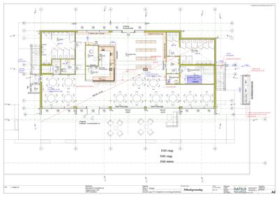 Etasjeplan (1. etasje) som viser romfordeling, veggtykkelse, dører, vinduer og innredning for et bygg.