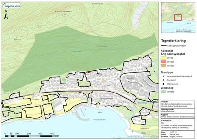 Situasjonsplan som viser faresoner for skred, verneskog og skredtyper i et byområde.