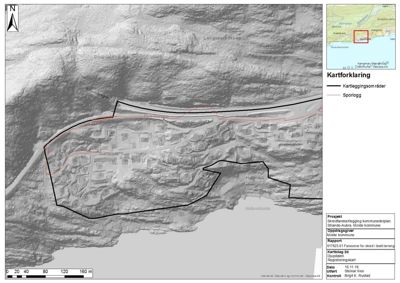 Et kart som viser et område med topografi, bebyggelse og kartleggingsområder, inkludert en innleget kartoversikt.