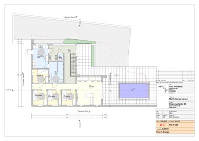 Etasjeplan (Plan 1. Etasje) som viser romfordeling, veggposisjon og dimensjoner for et flerbruksbygg.
