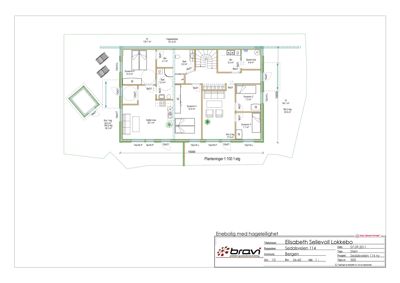 Etasjeplan (1. etg) for en enebolig med hageleilighet, som viser romfordeling, størrelser og plassering av inngangsdører og vinduer.