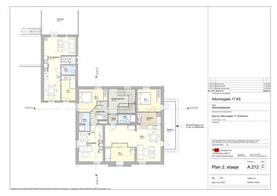 Etasjeplan (2. etasje) med romfordeling, møbler og snittlinjer for en bolig.