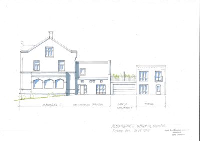 Fasadetegning av en bygning med eksisterende deler og nybygging, inkludert garasje og takterrasse.