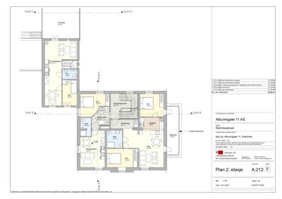 Etasjeplan (2. etasje) med romfordeling, arealer og snittlinjer for en bolig.