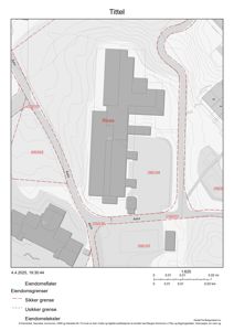 Kart over eiendomsflater og eiendomsgrenser (sannsynligvis fra Kartverket) med bygningsplasseringer og topografi.