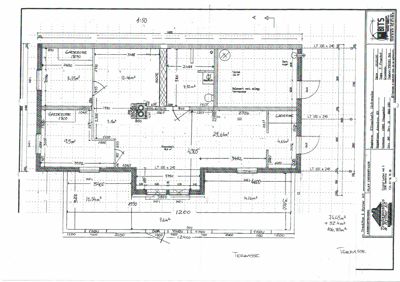 Etasjeplan (1:50) som viser romfordeling, dimensjoner og areal for et hus.