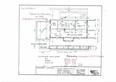 Etasjeplan (Plan 1) som viser romfordeling, mål og areal for en bolig.