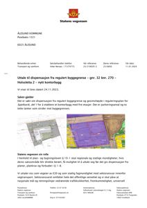 Bildet viser to situasjonsplaner (tomtekart) som illustrerer bygningens plassering i forhold til regulert byggegrense og nabolag.