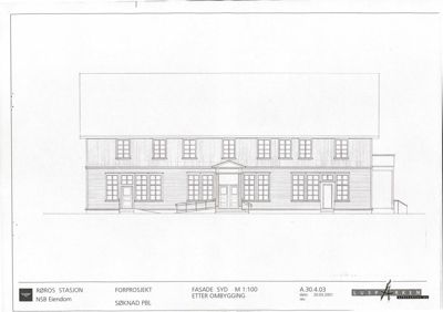 Fasadetegning (opprikk) av Røros stasjon sett fra sør etter ombygging.