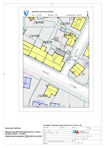 Situasjonsplan som viser tomtens beliggenhet i forhold til nabolag, vei (Havnegata), og eksisterende bygninger med arealopplysninger.
