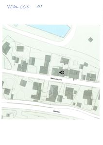 Situasjonsplan som viser bygningenes plassering i forhold til gater (Rekkewiks gate, Gonveien) og eiendomsnummer.