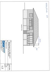 Fasadetegning (opprikk) av en bygning sett fra vest, med angitte mål og detaljer.