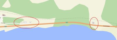 Situasjonsplan som viser tomtens beliggenhet i forhold til E18 og Lundveien, med markerte bygninger.