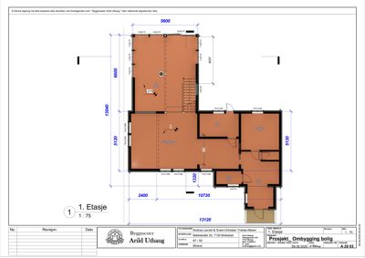 Etasjeplan for 1. etasje som viser romfordeling, dimensjoner og trapp.