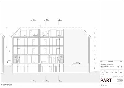Snittegning (BB) av nybygg på Michael Krohns gate 35. Tegningen viser etasjefordeling, romoppdeling (Sov, Stue, Kjøkken, Entre), døråpninger, trapp og høydemål.