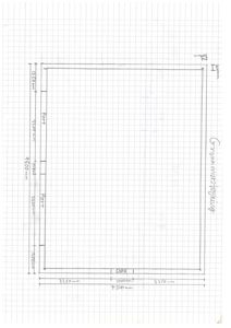 Håndtegnet etasjeplan eller grunnplan som viser en rektangulær bygning med angitte mål og plassering av dører.