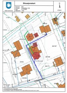 Situasjonskart som viser eiendommen Hofstadåsen 19A i forhold til nabolaget, med angitt bygningsplassering, vegnett og kommunegrenser.