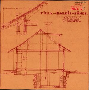 Snittegning av Villa Harris-Bones som viser konstruksjonen av tak, vegger og fundament.