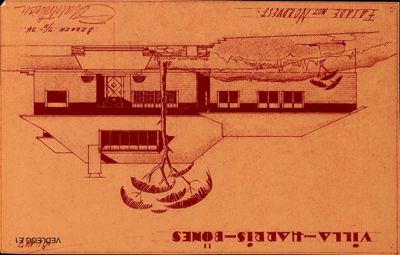 Fasadetegning av Villa Harris-Bønes sett fra nordvest med detaljer om tak, vinduer og hage.