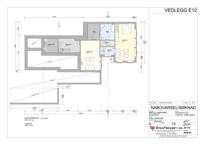 Kjellerplan med romfordeling, dimensjoner og plassering av trapp og inngang.